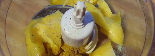 куриные рулеты под манговым соусом с брусками поленты. Шаг 7