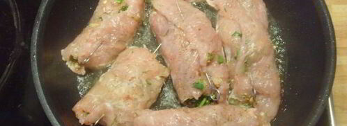 куриные рулеты под манговым соусом с брусками поленты. Шаг 9