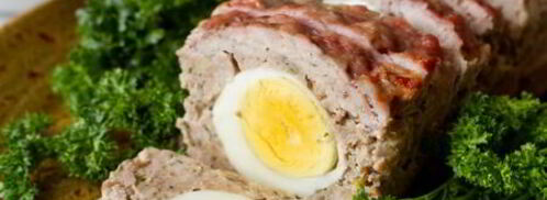 мясной рулет с вареными яйцами. Шаг 11