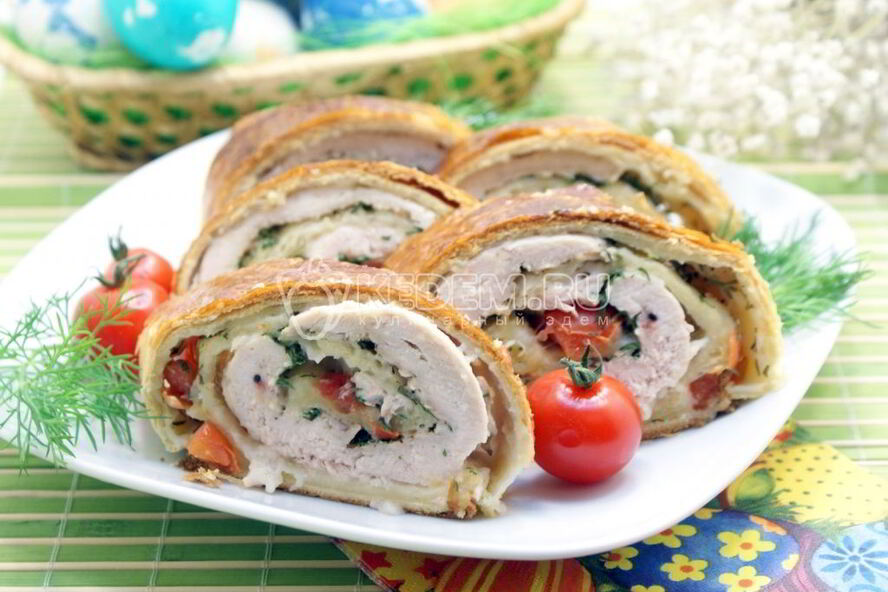 Рецепт рулета с курицей и помидорами