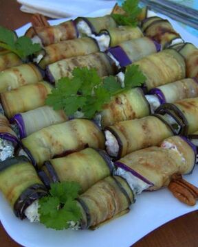 Рулетики из баклажан с тремя начинками