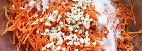 рулетики с морковкой по-корейски. Шаг 4