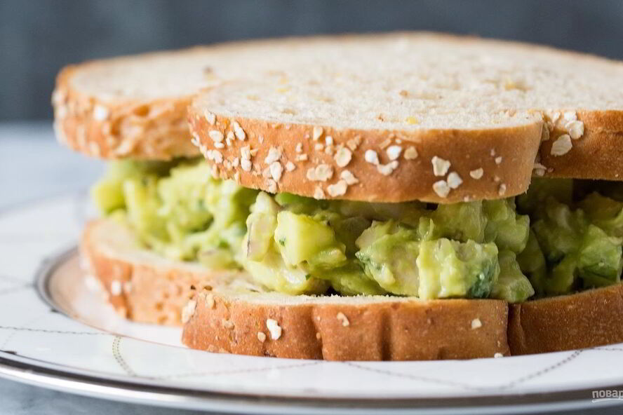 Рецепт сэндвича с авокадо и курицей