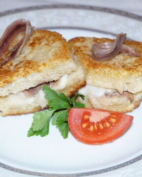 Сэндвич с моцареллой