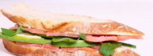 сэндвич со слабосоленой семгой и авокадо. Шаг 7