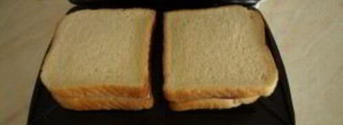 сэндвичи в сэндвичнице. Шаг 2