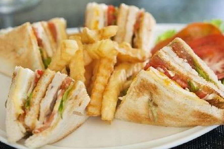 Рецепт сытного клубного сэндвича