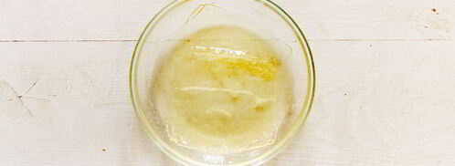 тарталетка со сливочным сыром с помидорами, цуккини и рукколой. Шаг 3