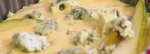 тарталетки из слоеного теста с грушей и голубым сыром. Шаг 7