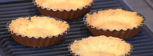 тарталетки с двойным кремом и клубникой. Шаг 9