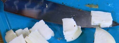 тарталетки с козьим сыром, артишоками и соусом песто. Шаг 5