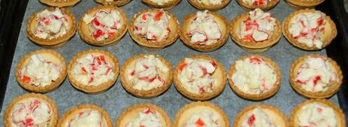 тарталетки с крабовыми палочками и сыром. Шаг 5