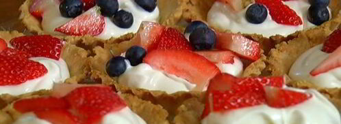 тарталетки с ягодами и взбитыми сливками. Шаг 9