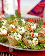 Тарталетки с яичным салатом