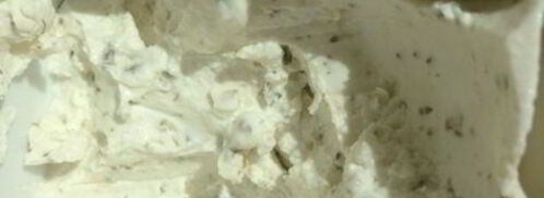 закусочные тарталетки из поленты с козьим сыром и помидорками черри. Шаг 5