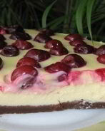 Нежный тарт с вишней и творогом