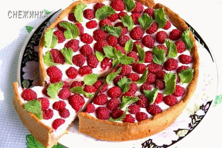 Рецепт шоколадна-творожного тарт-суфле с малиной