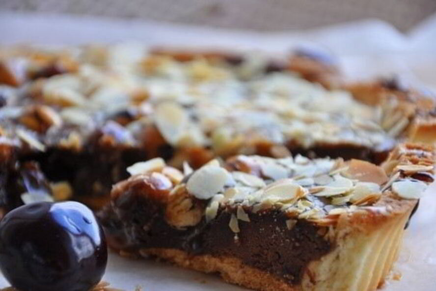 Рецепт тарта брауни с фундуком и карамелью