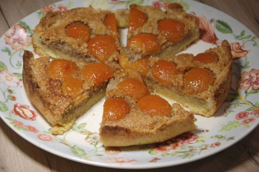 Рецепт тарта с консервированными абрикосами