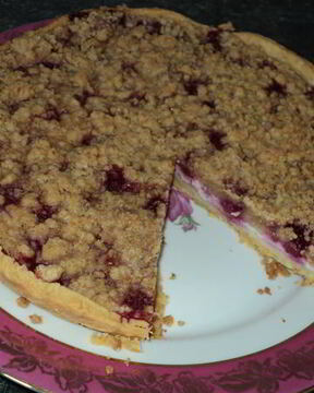 Тарт с творогом и малиной