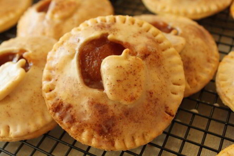 Рецепт тарта с яблоками в карамели