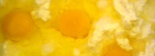 глазунья с творогом. Шаг 3