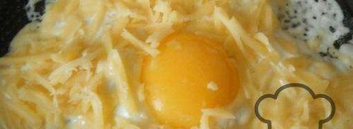 классическая яичница на завтрак. Шаг 6