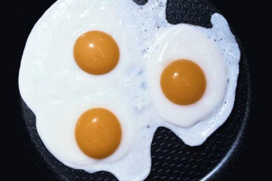 Рецепт яичницы глазунья