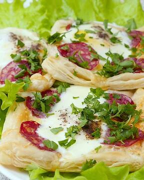 Яичница на тесте