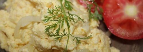 яичница с луком. Шаг 5