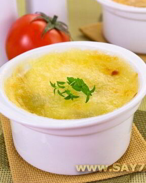 Яичница с помидорами и моцареллой