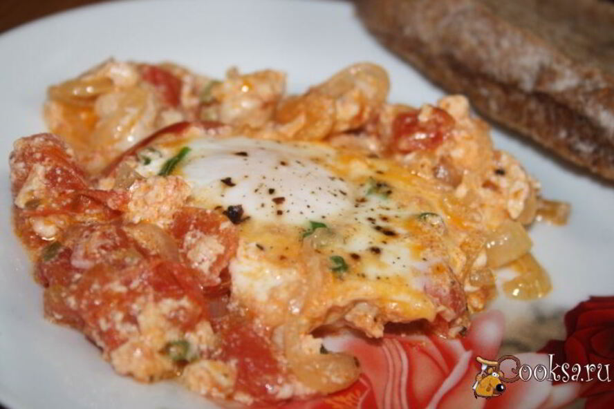 Рецепт яичницы со сметаной