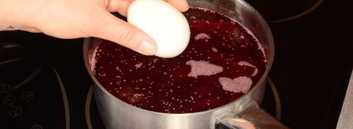 яйца, маринованные в свекольном соке. Шаг 3