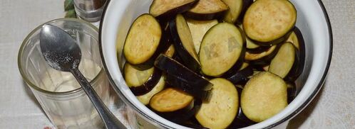 закуска баклажаны острые с чесноком. Шаг 3