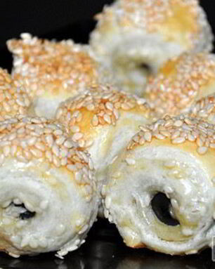 Закуска из маслин в слоеном тесте