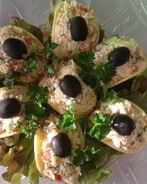 Закуска на чипсах