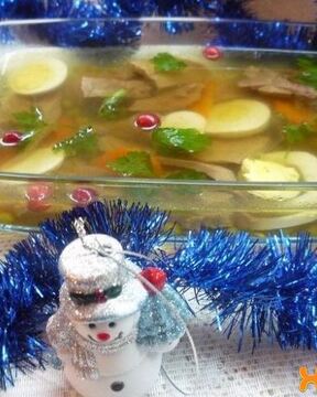 Заливное из говяжьего языка