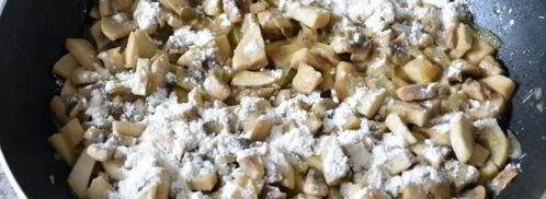 жульен с курицей и шампиньонами в духовке. Шаг 10